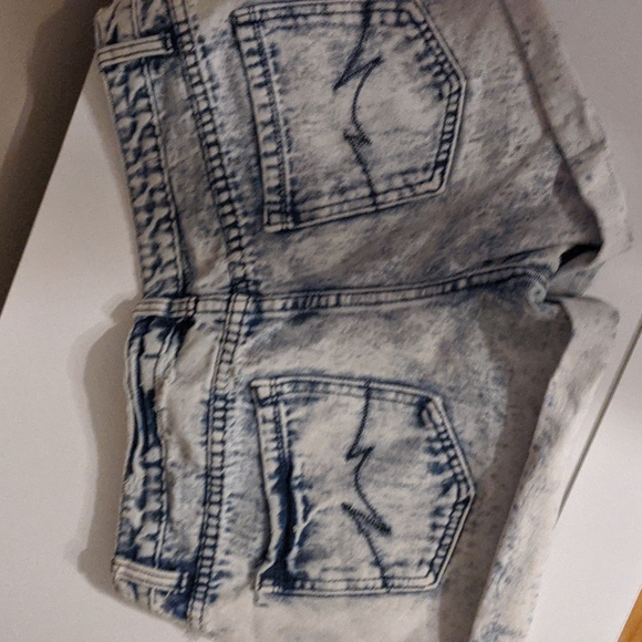 Parasucco Jeans Shorts - Picture 2 of 4